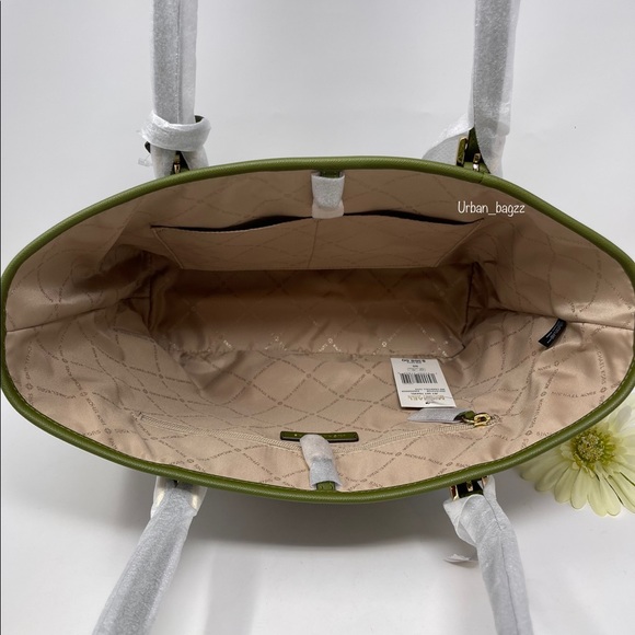 ‼️LAST ONE Michael Kors JST Medium Carryall Tote - Picture 7 of 7